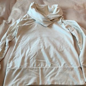 Patagonia sweatshirt